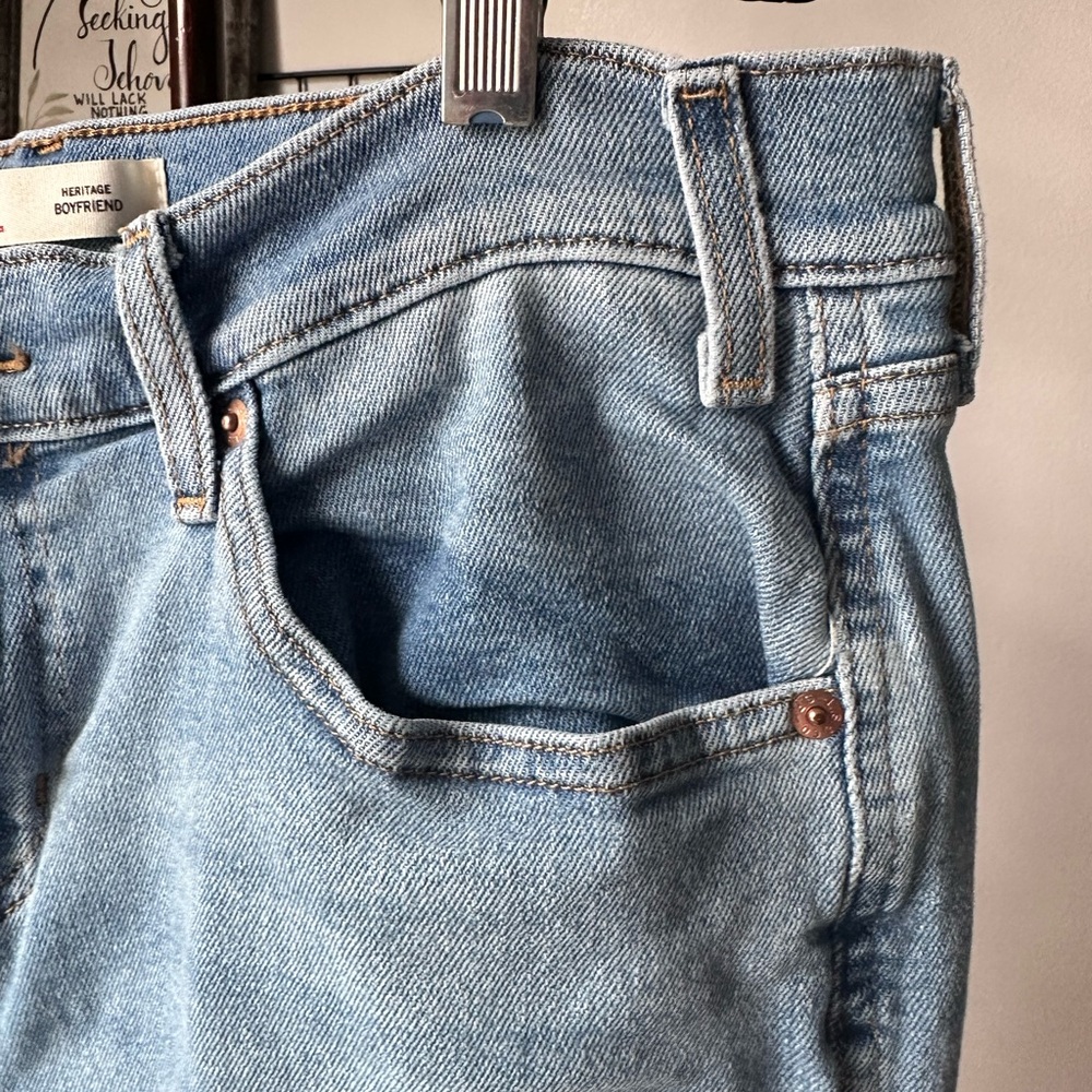 SIGNATURE LEVI HERITAGE BOYFRIEND DISTRESS KNEES WAIST 30 blue - Picture 7 of 8